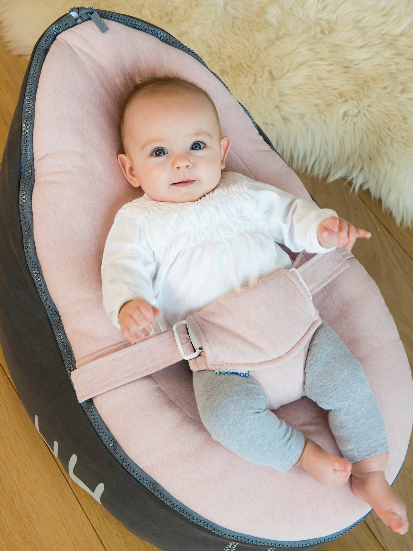 Hamaca Y Puf Doomoo Nid Babymoov Rosa Medio Liso Con Motivos Babymoov Hamaca Y Puf Doomoo Nid Babymoov Rosa Medio Liso Con Motivos Babymoov