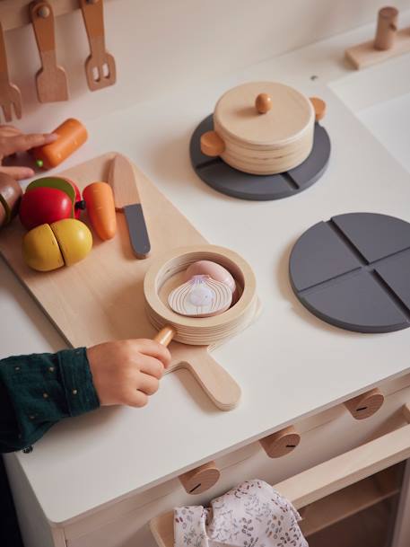 Cocinita equipada con cortina de madera FSC® BLANCO MEDIO LISO 