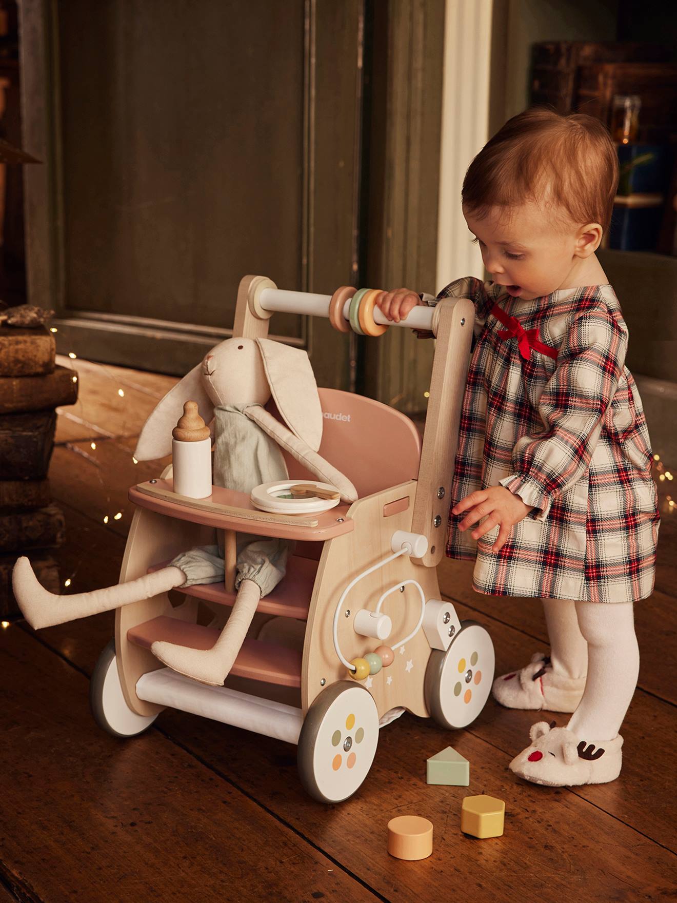 Carrito de compras de madera para niños pequeños: cochecito de muñeca,  juguete de empuje para caminar para niños niñas de 1 a 3 años (rosa)