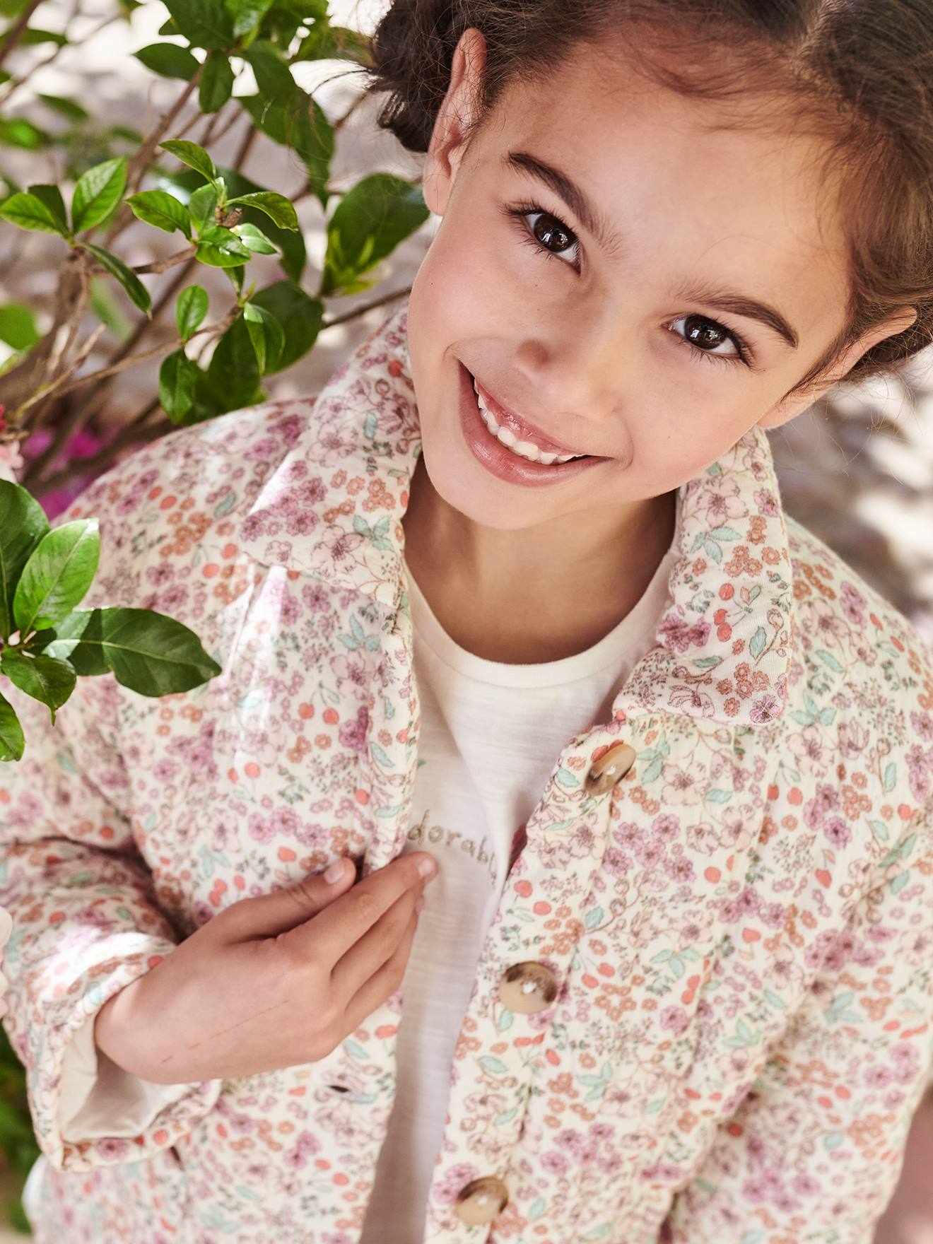 Chaqueta acolchada con estampado de flores para niña - teja