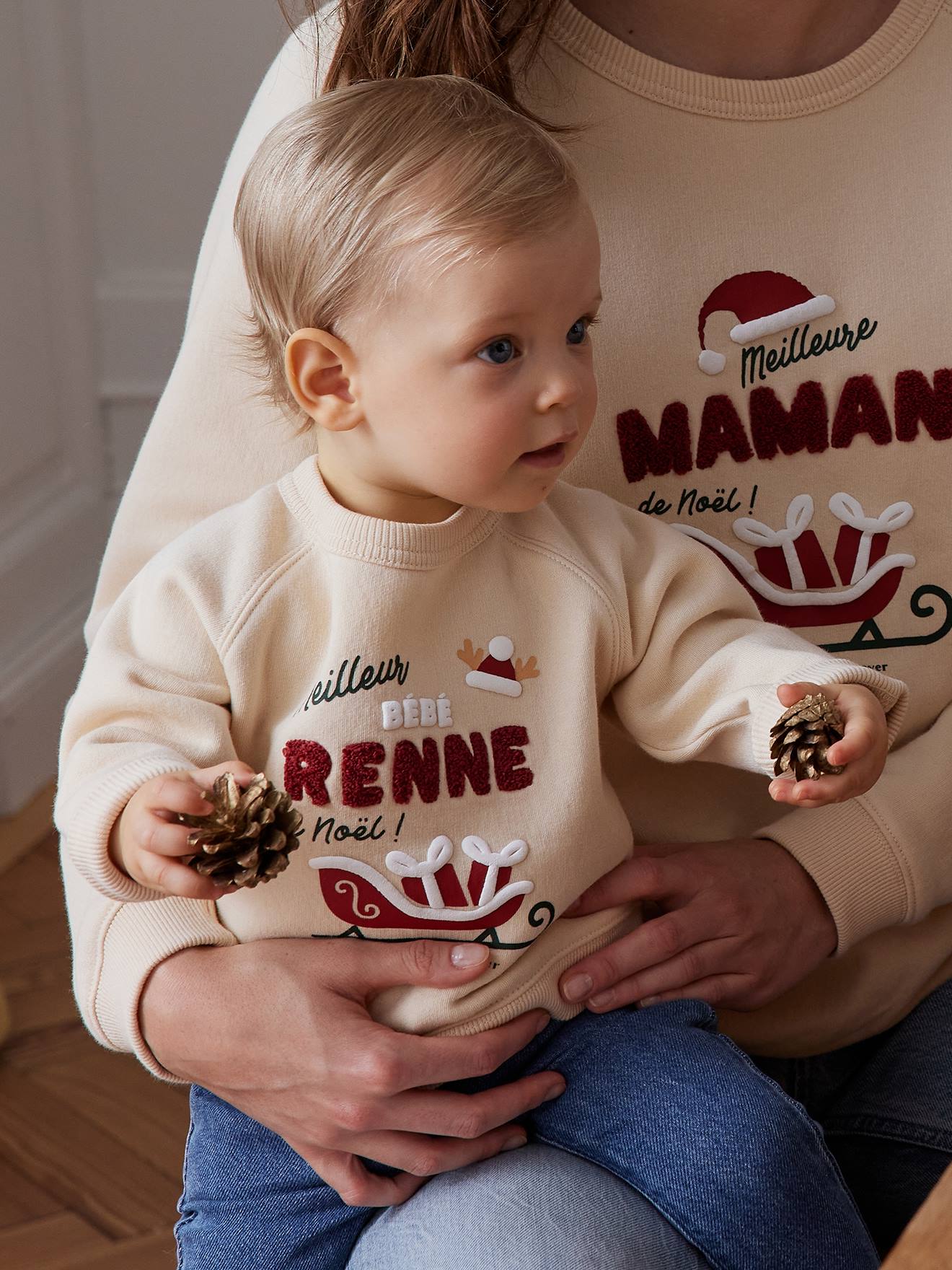 Sudadera Meilleur bebe renne de Noel Coleccion capsula Familia para bebe vainilla